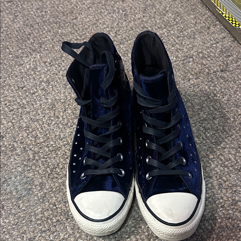Converse all star- chuck Taylor navy velvet with silver studs 7.5 New